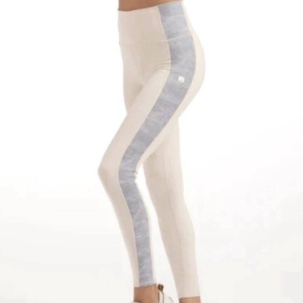 Vuori Aspire Elevation Legging Dune Heath Tan NWOT